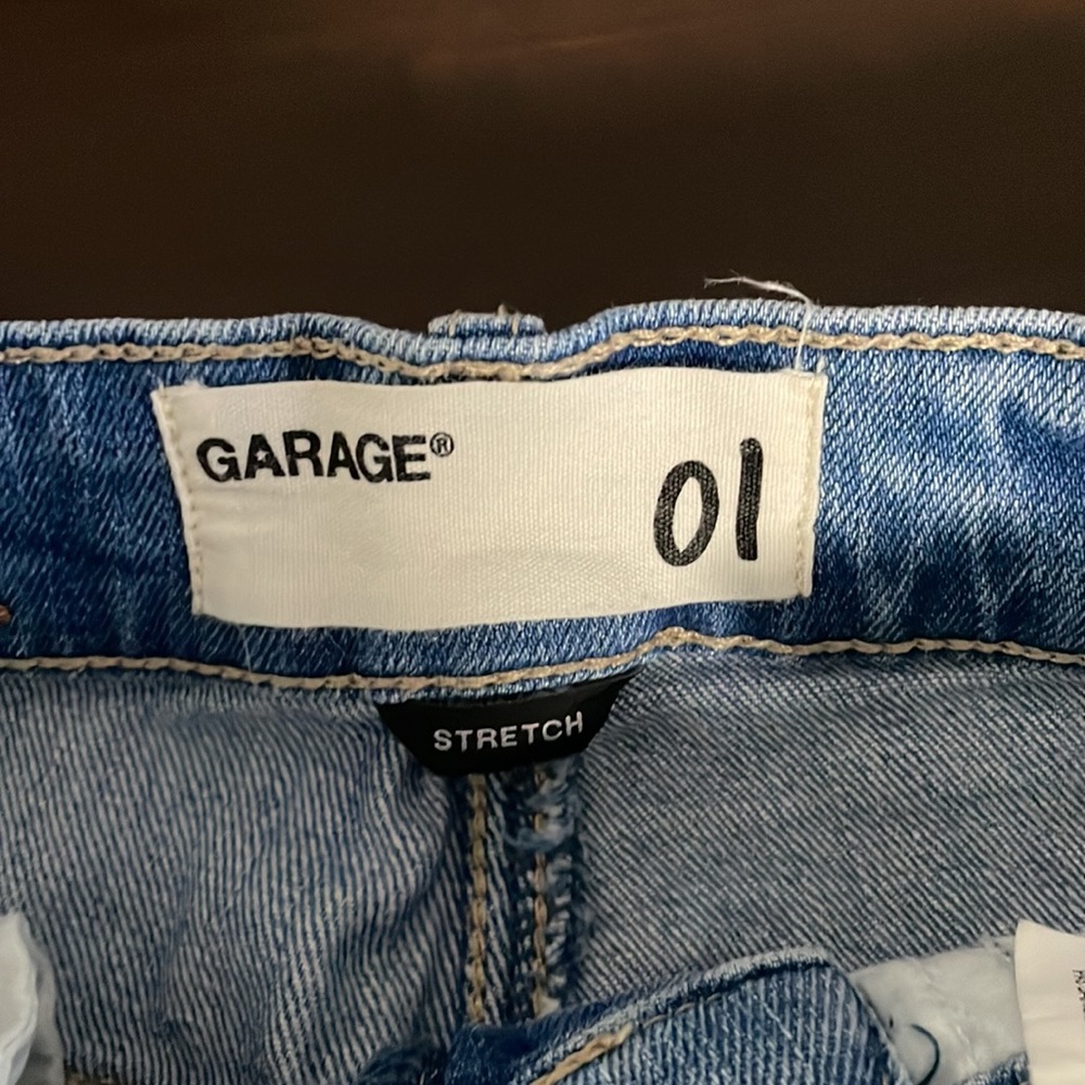 Preloved - Picture 2 of 4